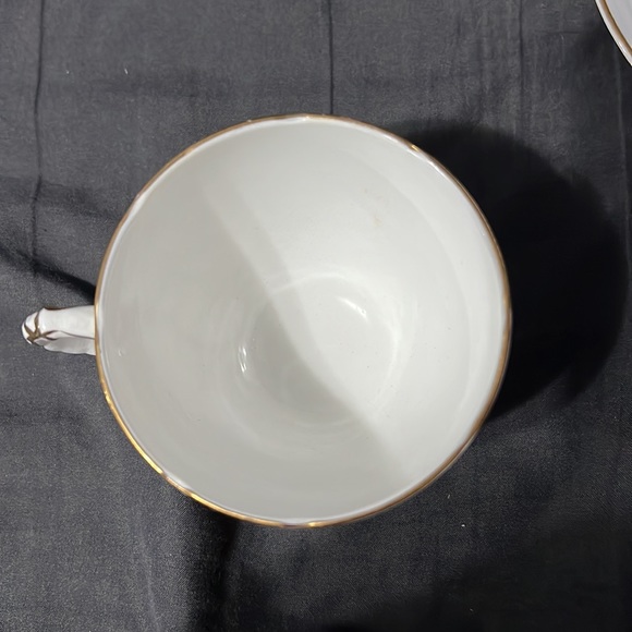 Vintage White Rose Teacup w/Saucer. Delphine. Made in England bone china - Picture 7 of 7